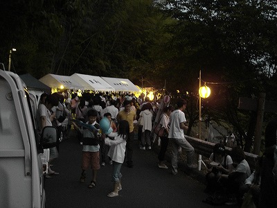 蛍遊の水辺・由加ホタルまつり